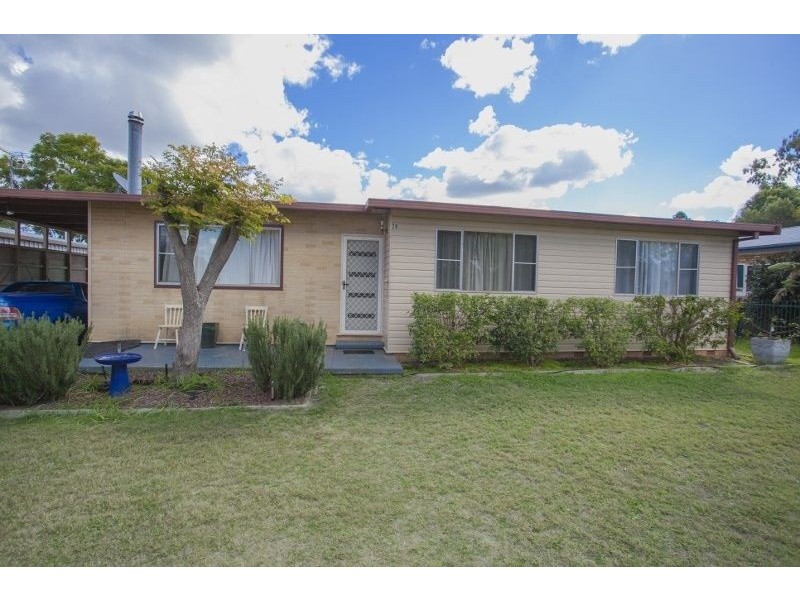 28 Claydon Street, Chinchilla QLD 4413