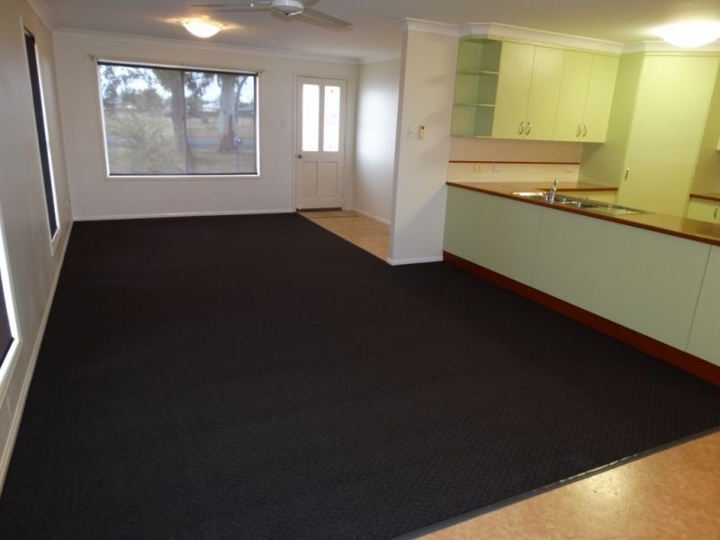 52 Windmill Road, Chinchilla QLD 4413