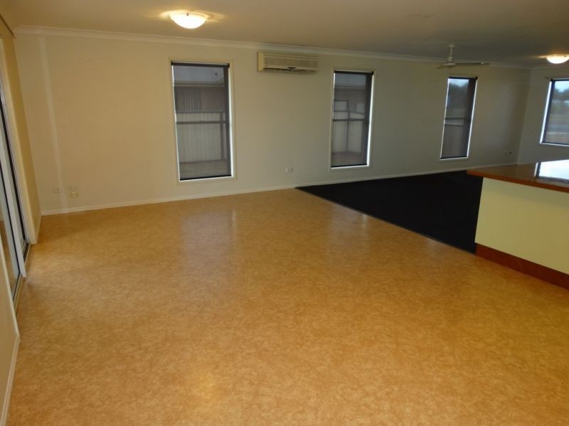 52 Windmill Road, Chinchilla QLD 4413