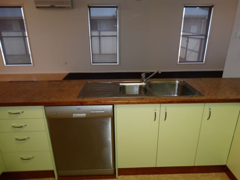 52 Windmill Road, Chinchilla QLD 4413