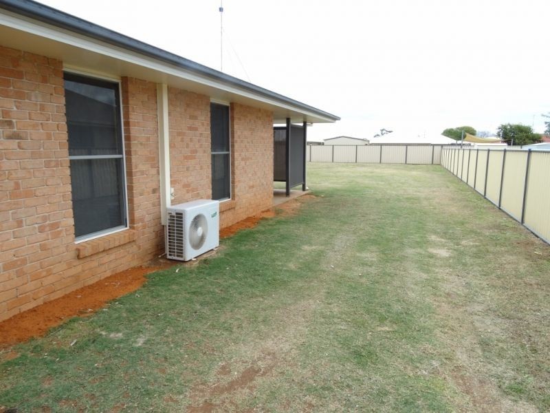 52 Windmill Road, Chinchilla QLD 4413