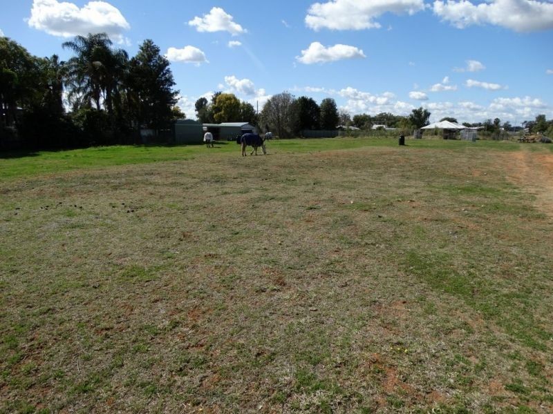 4,046 m2 – 4046 M2 – Windmill Road, Chinchilla QLD 4413