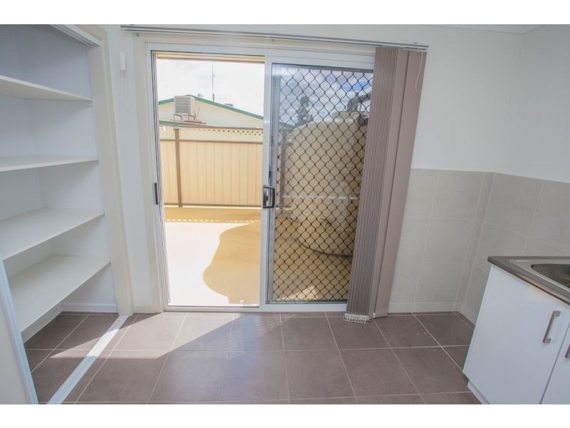 3, 4, 5 & 6/22 Pine Street, Miles QLD 4415