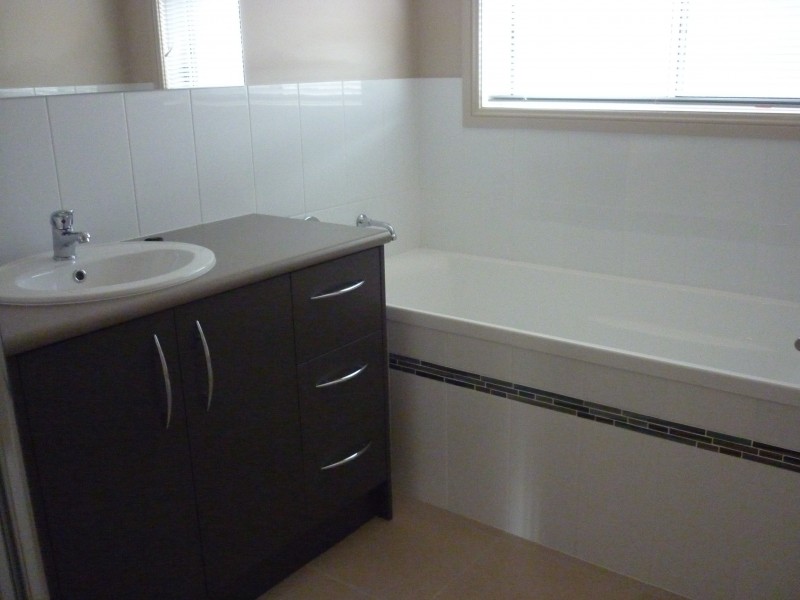 16 Sommerfeld Crescent, Chinchilla QLD 4413