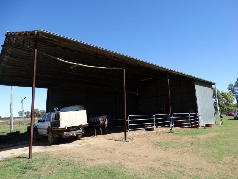 333 ACRES Canaga Park, Chinchilla QLD 4413