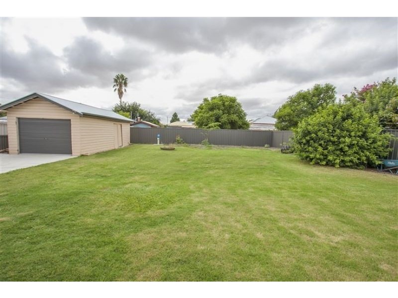 No.17 Wood Street, Chinchilla QLD 4413