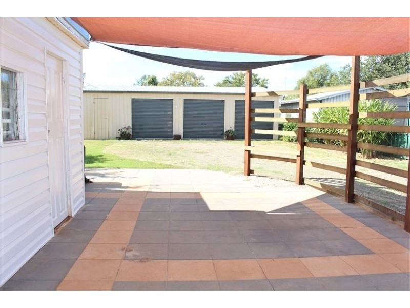 House and Sheds 9 Atkins Street, Chinchilla QLD 4413