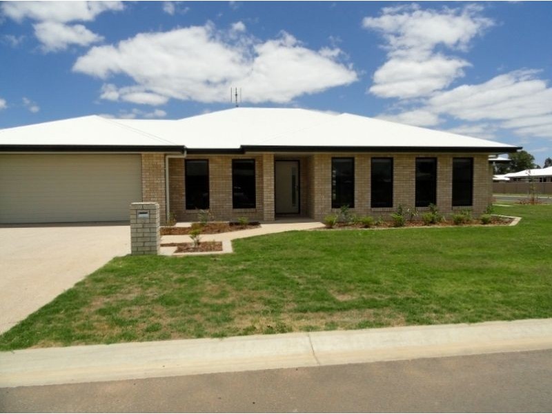 2 Parker Place, Chinchilla QLD 4413