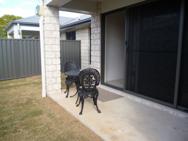 2/65 Wambo Street, Chinchilla QLD 4413