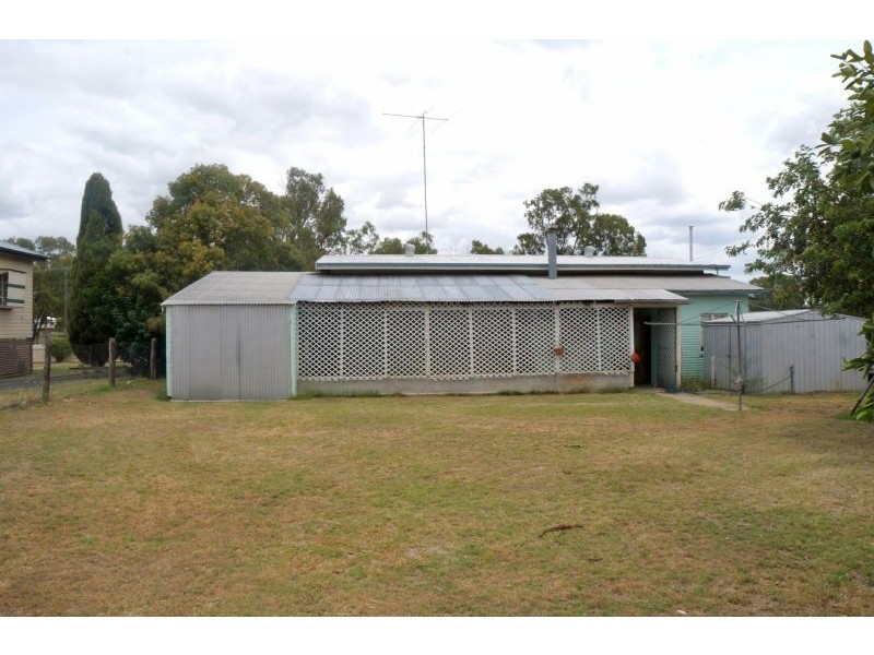 37 North Street, Chinchilla QLD 4413