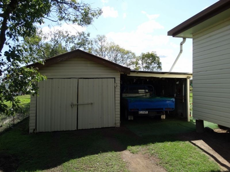 31 Lytton Street, Warra QLD 4411
