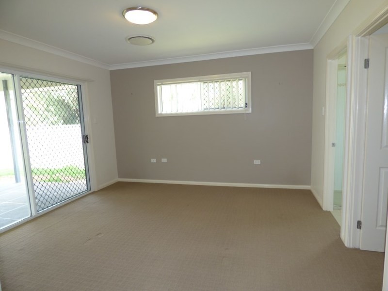 11 Sommerfeld Crs, Chinchilla QLD 4413
