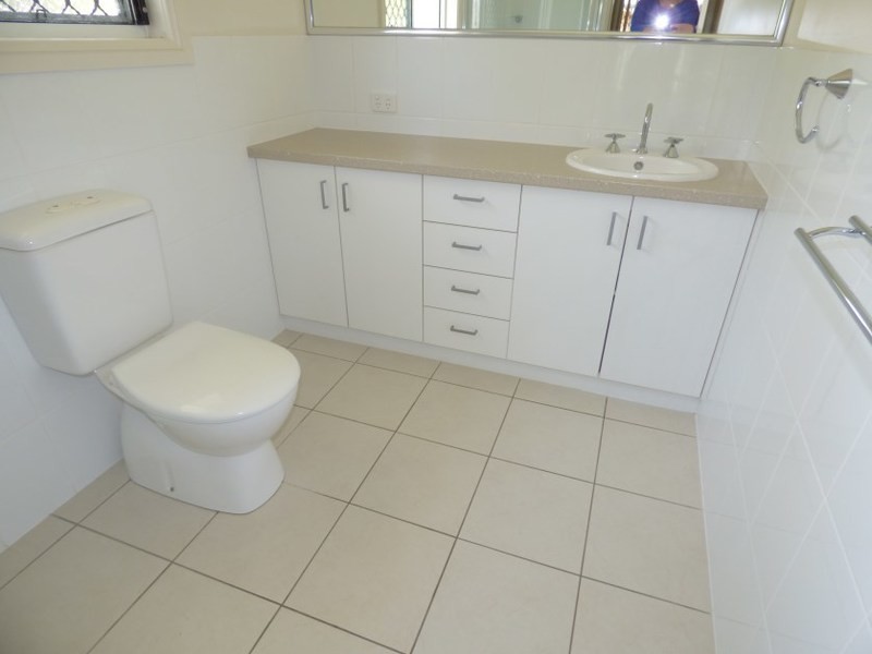 11 Sommerfeld Crs, Chinchilla QLD 4413