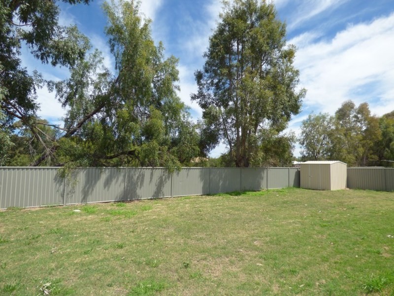 11 Sommerfeld Crs, Chinchilla QLD 4413
