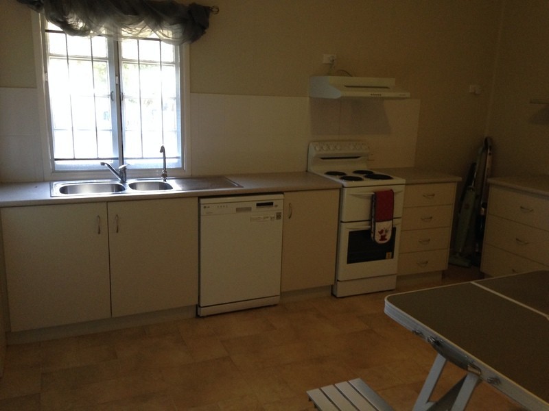 42 Oak Street, Chinchilla QLD 4413