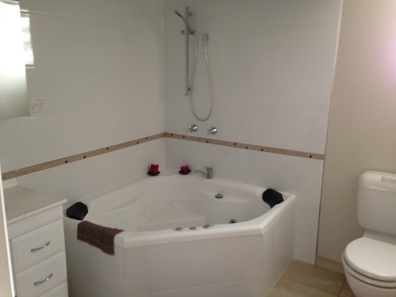 42 Oak Street, Chinchilla QLD 4413