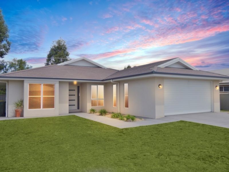 11 Sommerfeld Crescent, Chinchilla QLD 4413