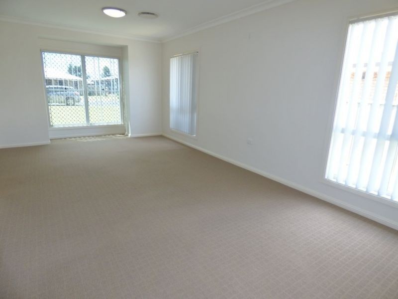 11 Sommerfeld Crescent, Chinchilla QLD 4413