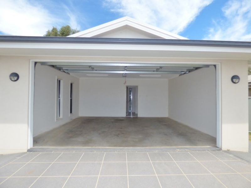 11 Sommerfeld Crescent, Chinchilla QLD 4413