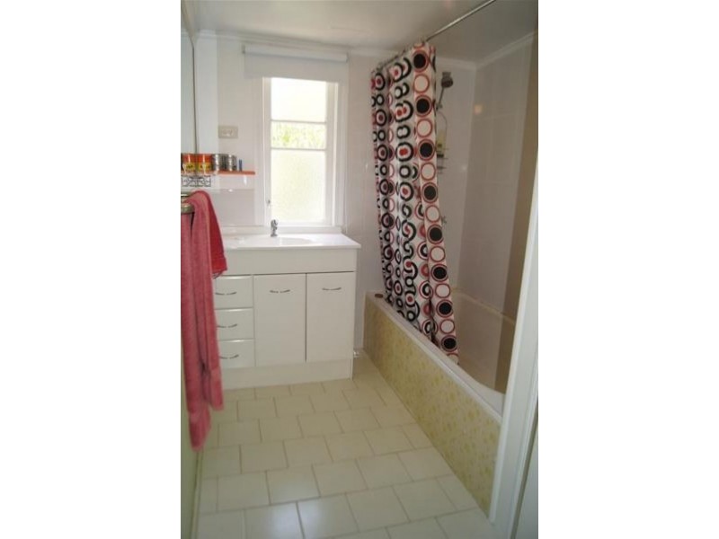 28 Barber Street, Chinchilla QLD 4413