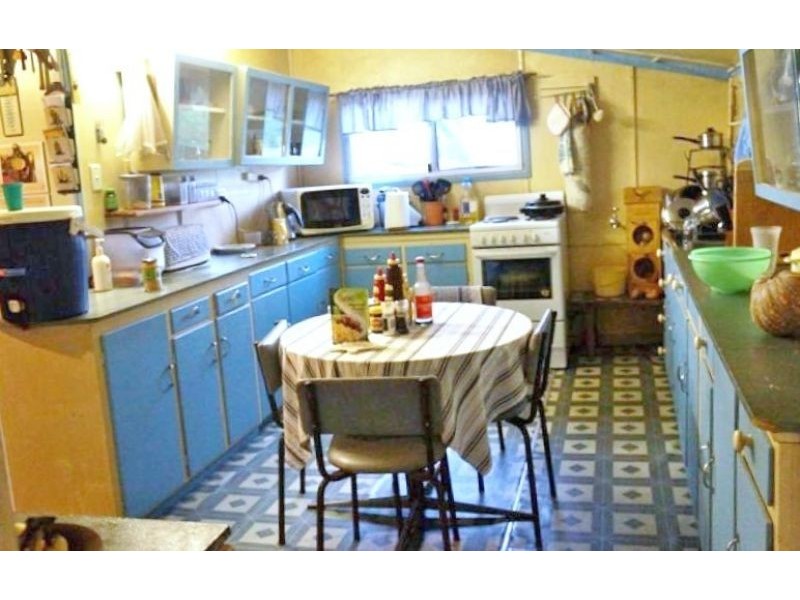 10 Bell Street, Chinchilla QLD 4413