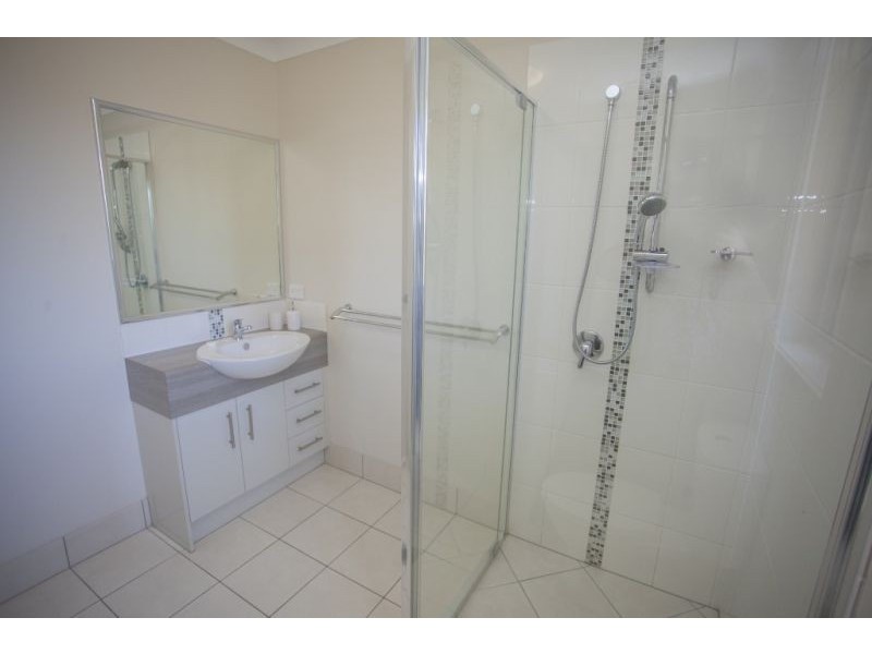 64 Mackie Street, Chinchilla QLD 4413