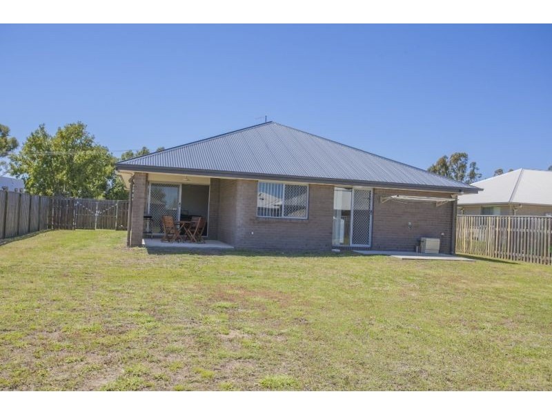 64 Mackie Street, Chinchilla QLD 4413