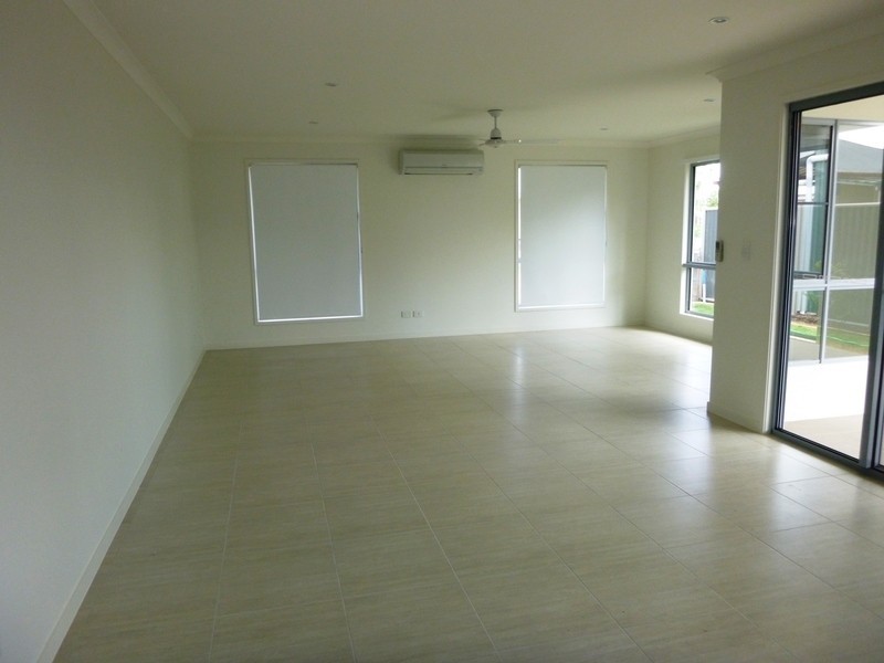 2/28 Evans St, Chinchilla QLD 4413