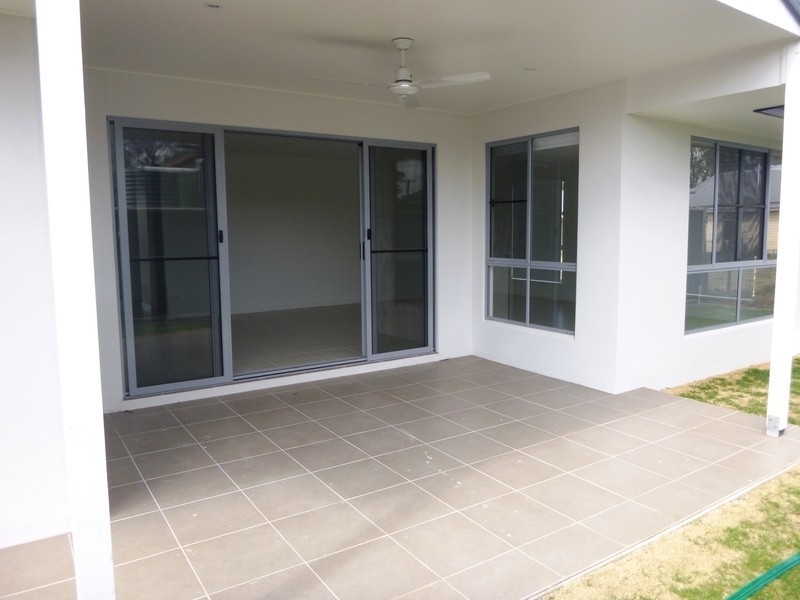 2/28 Evans St, Chinchilla QLD 4413