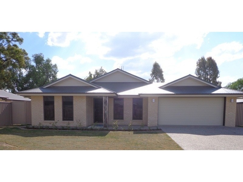 53 Skewis Street, Chinchilla QLD 4413