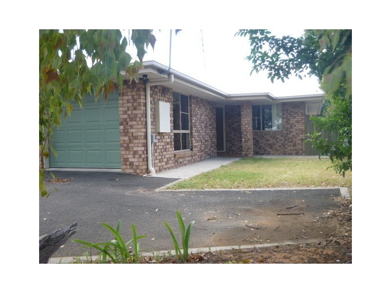 2/73 Wambo Street, Chinchilla QLD 4413