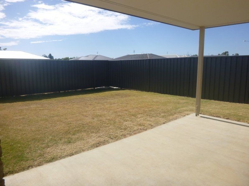 1/4 Dudley Street, Chinchilla QLD 4413