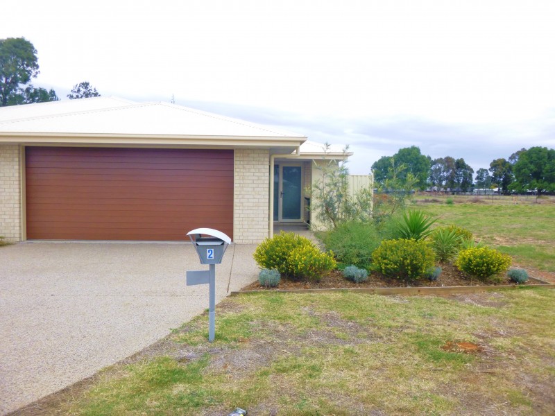 2/37 Skewis Street, Chinchilla QLD 4413