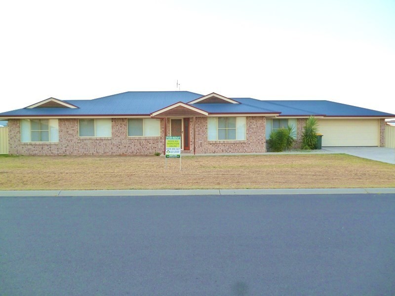 36  Pilkington Street, Chinchilla QLD 4413