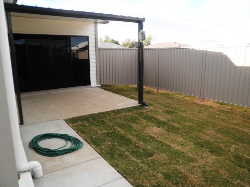 3/2 Sheridan Street, Chinchilla QLD 4413