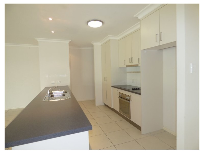 11 Sommerfeld Crs, Chinchilla QLD 4413