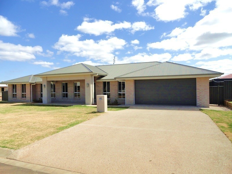 71 Frame Street, Chinchilla QLD 4413