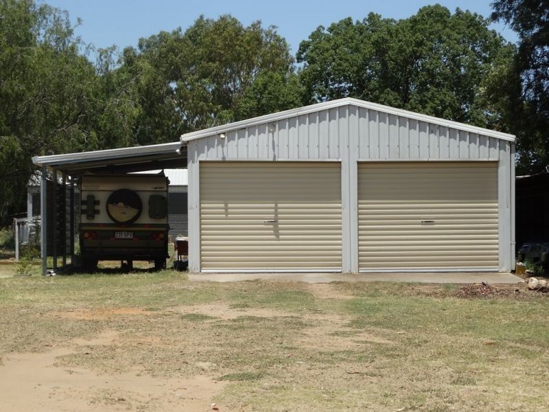 42 Oak Street, Chinchilla QLD 4413