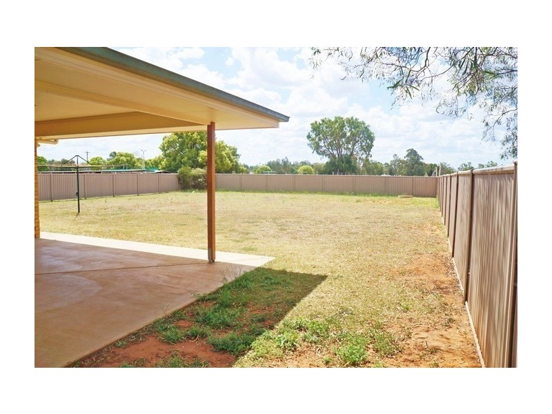 33 Sheridan Street, Chinchilla QLD 4413