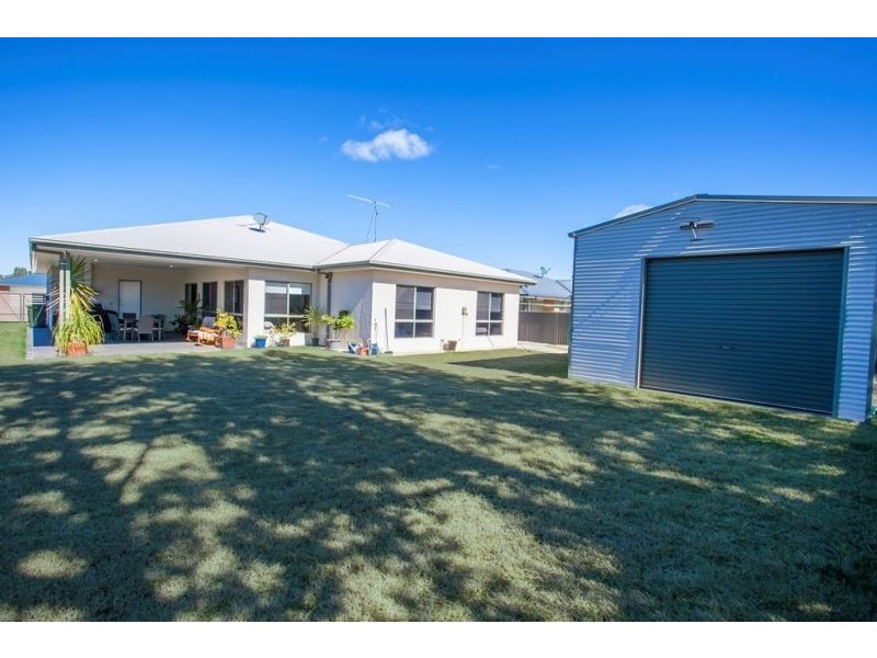 73 Sommerfeld Cres, Chinchilla QLD 4413