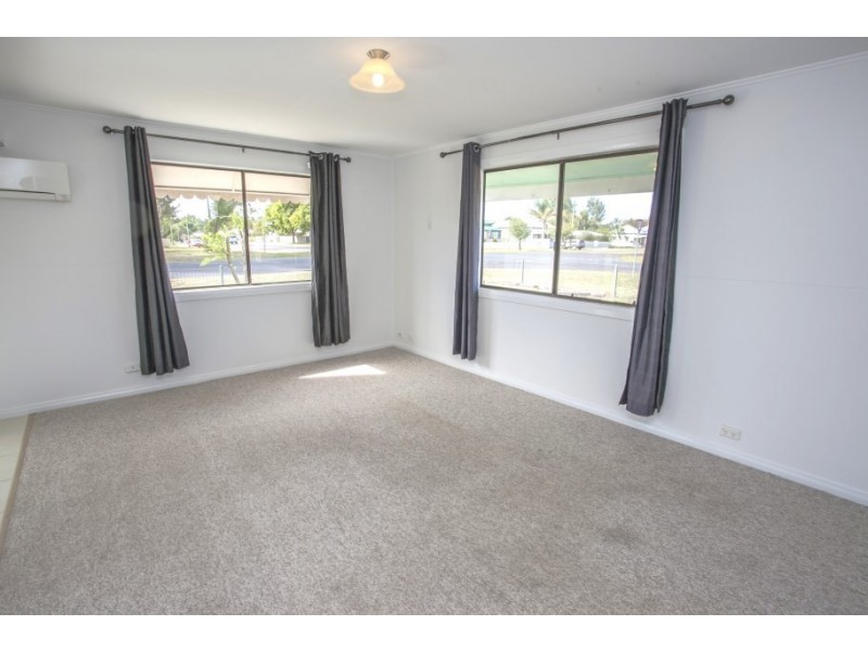 84e Boyd Street, Chinchilla QLD 4413