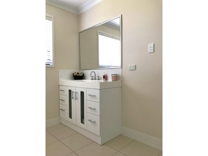 4  Cole Street, Chinchilla QLD 4413