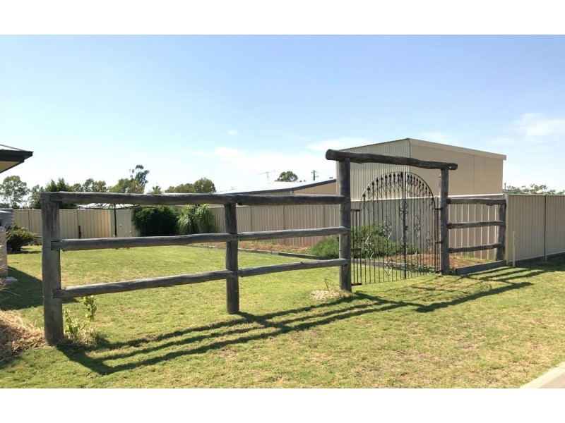 4  Cole Street, Chinchilla QLD 4413