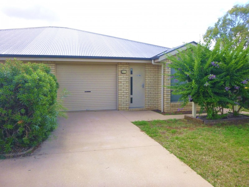 2/105 Zeller Street, Chinchilla QLD 4413