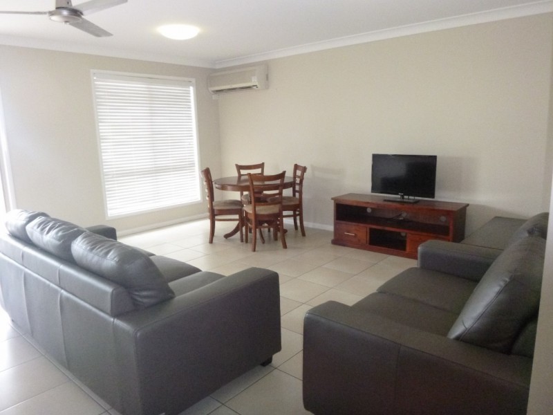 2/105 Zeller Street, Chinchilla QLD 4413