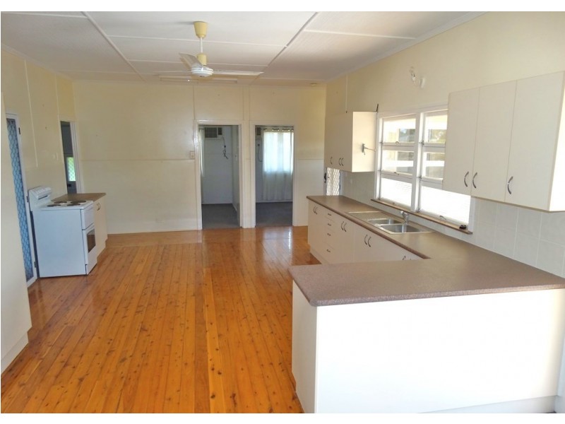 22 Windmill Road, Chinchilla QLD 4413