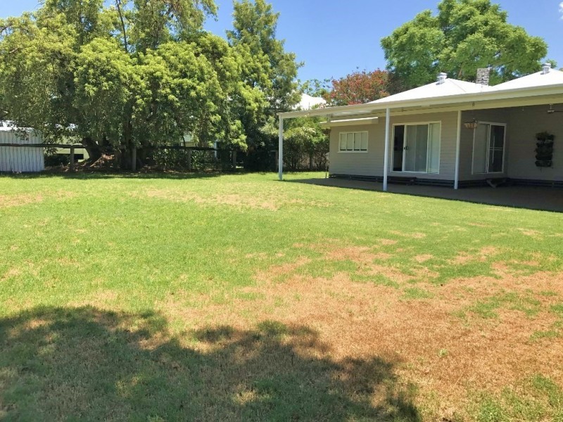 18 Colamba Street, Chinchilla QLD 4413