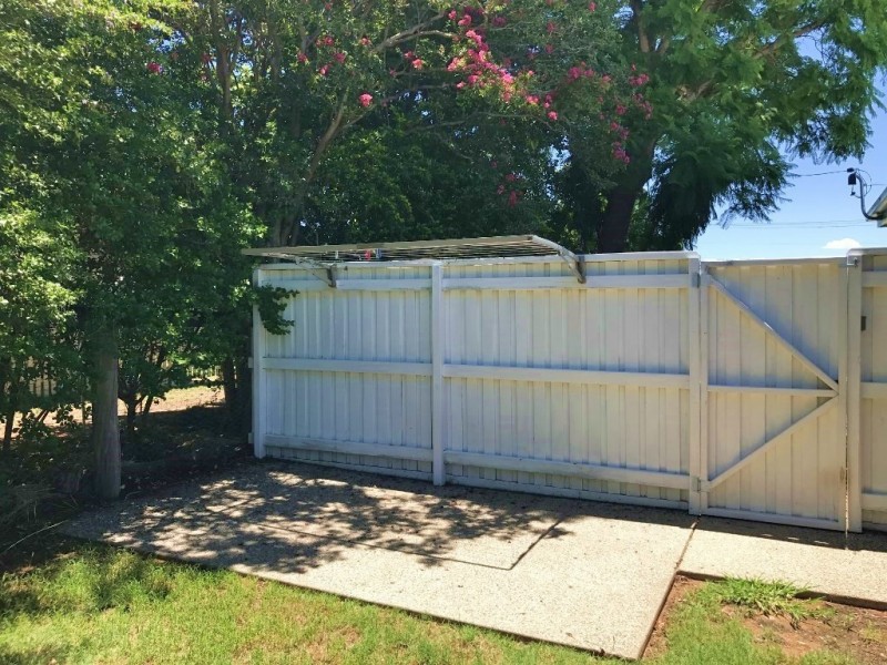 18 Colamba Street, Chinchilla QLD 4413