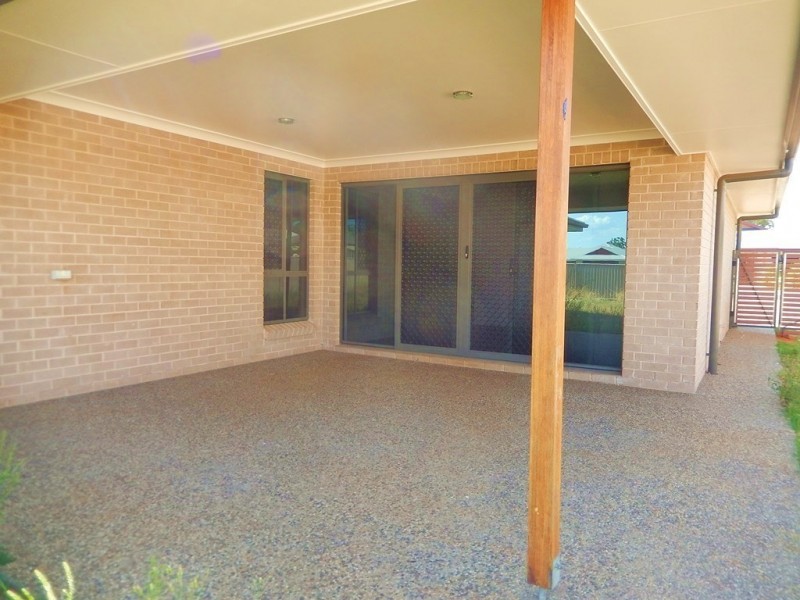 44 Sommerfeld Crescent, Chinchilla QLD 4413