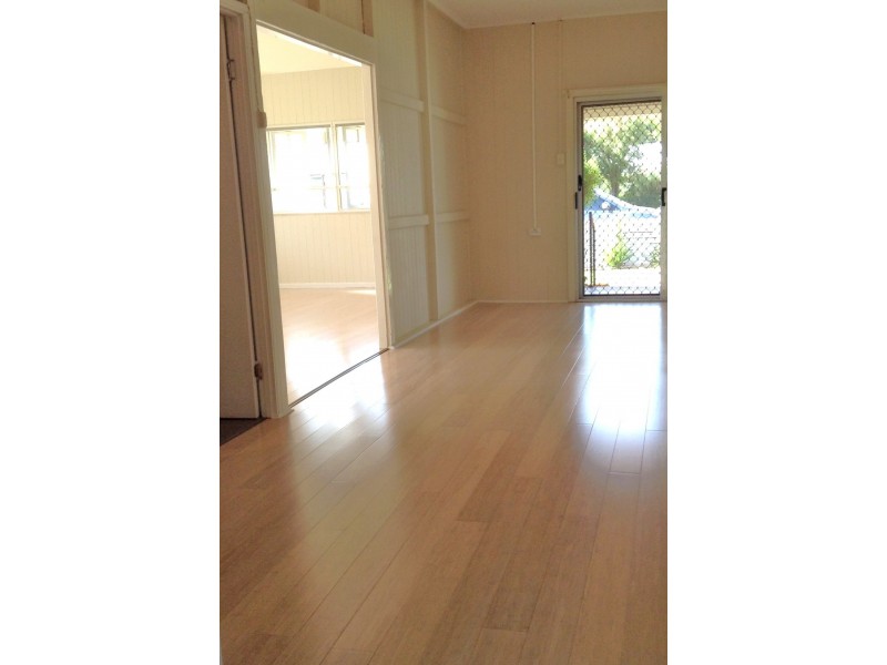8 Evans Street, Chinchilla QLD 4413